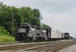 NS 5529 & 5548 lead train P92 out of the old yard